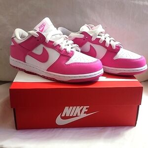 Nike Dunk pink size 3 youth